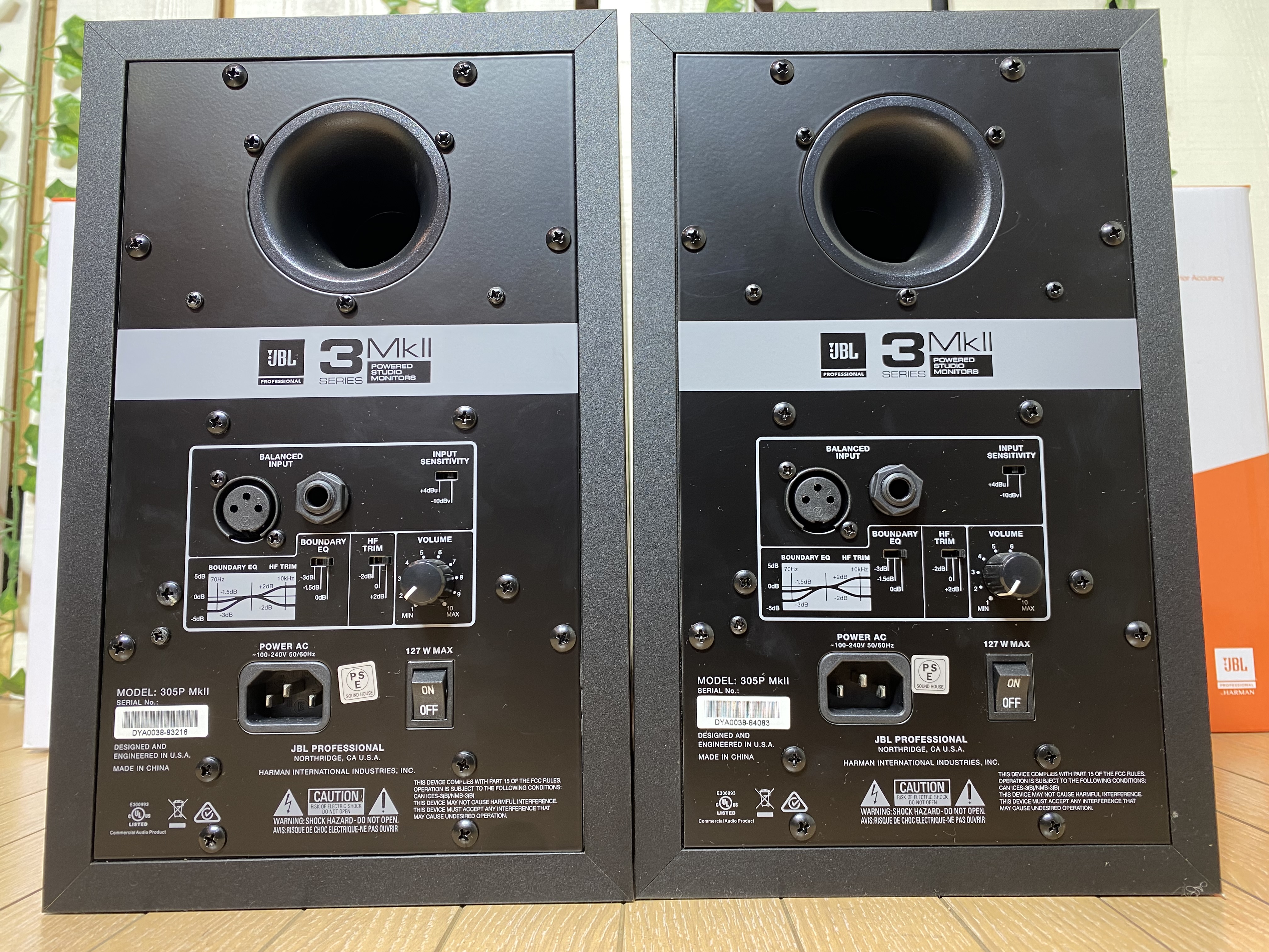JBL PROFESSIONAL 305P MkII パワードモニタースピーカー 1ペア（2本