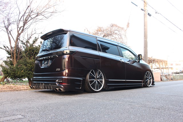 STYLEWAGONにE52エルグランド Air Force エアサス車が掲載されました