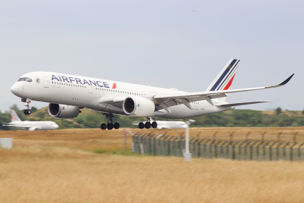 How Air France Balances Its A350s and 787s Across Its Network