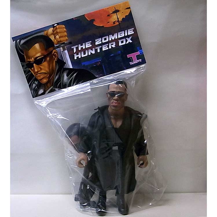 ASTRO ZOMBIES | KAIJU ONE ソフビ ザ・ゾンビハンター DX