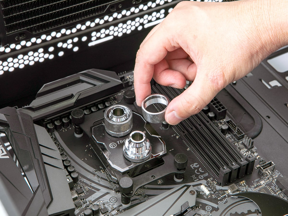 Thermaltakeのキットで始める本格水冷入門【手順その2】水冷パーツの