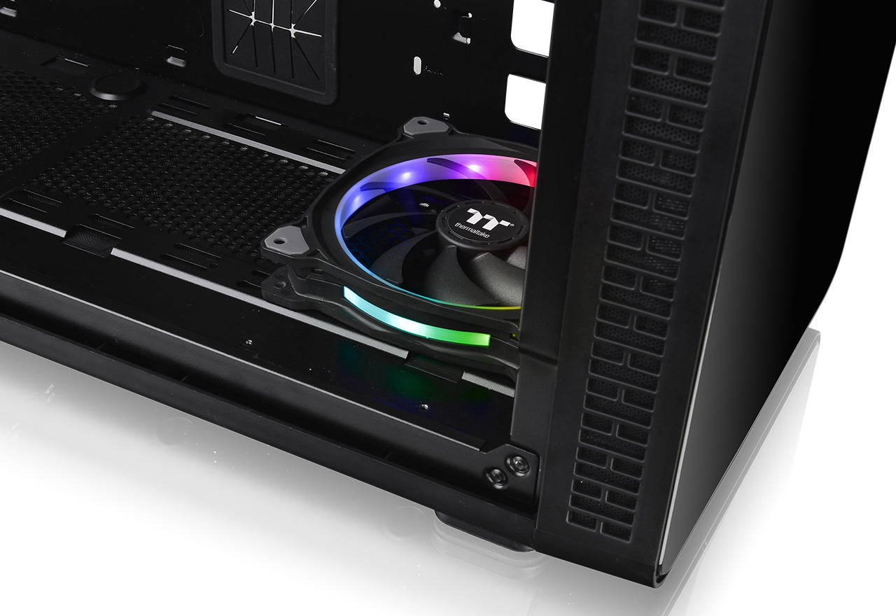 VIEW 37シリーズ | Thermaltake ミドルタワー型PCケース | 株式会社アスク