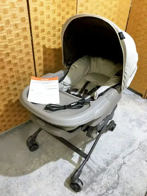 東京都 世田谷区にて ハイローチェア コンビ ネムリラ AUTO SWING BEDi