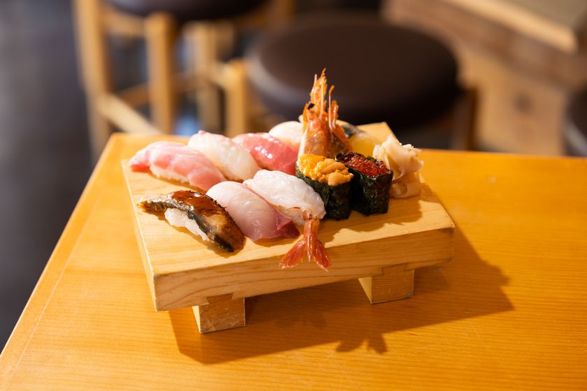 富山県に初出店！本格職人握り寿司居酒屋 「や台ずし新富町」が4月25日