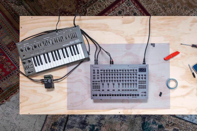 伝説的な「TR-808」「TR-909」サウンドを継承する アナログ音源搭載