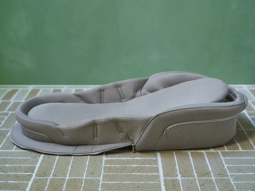 ベビーブランドのネオママイズムが、 返品ベッドインベッドを再活用