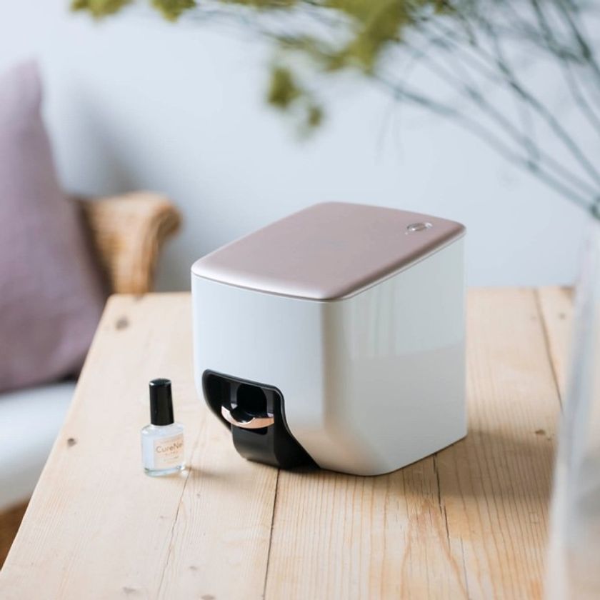 6月に発売したネイルアートプリンター「CureNel」が販売好調！ 人気