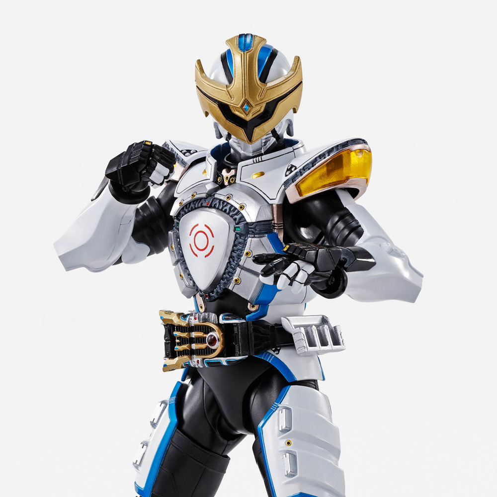 仮面ライダーイクサ」の約14.5cmの可動式フィギュア S.H.Figuarts(真骨