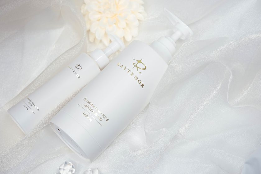 日本初*＞ 悪玉菌を抑制し肌に潤いを与える クレンジング＆洗顔料が11