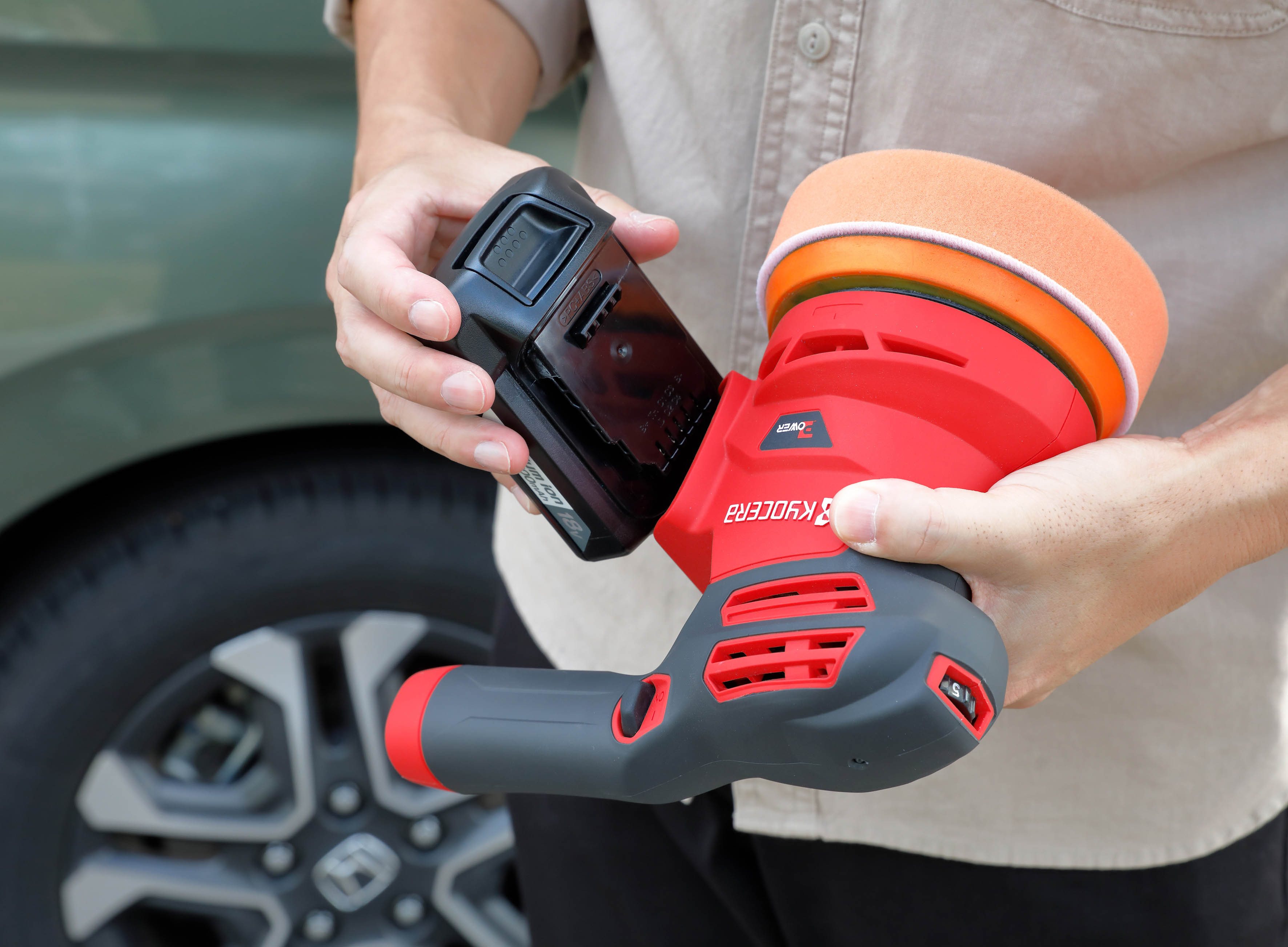 充電式サンダポリッシャーを発売 | 京セラインダストリアルツールズ