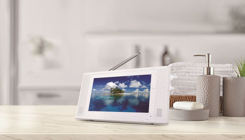 ポータブルながらテレビ番組の録画/録画予約機能を搭載！ 「5インチ