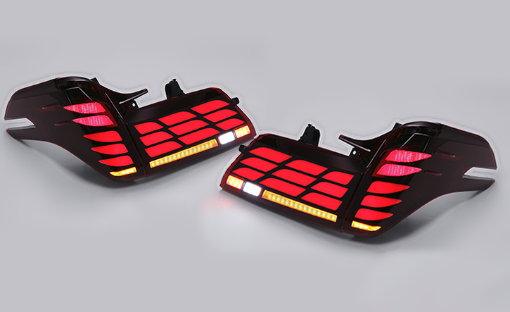 アルファード30系後期用LEDテール・シーケンシャルウインカータイプ