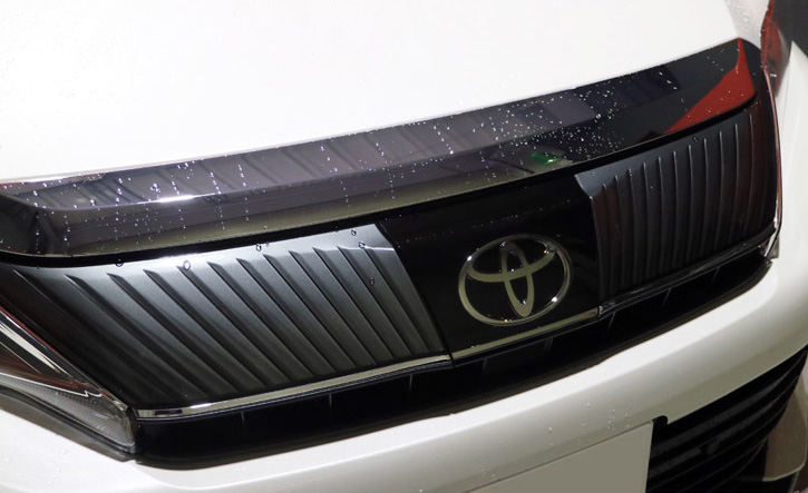 ハリアー60系後期用フロントTマークエンブレム Grazio(グラージオ