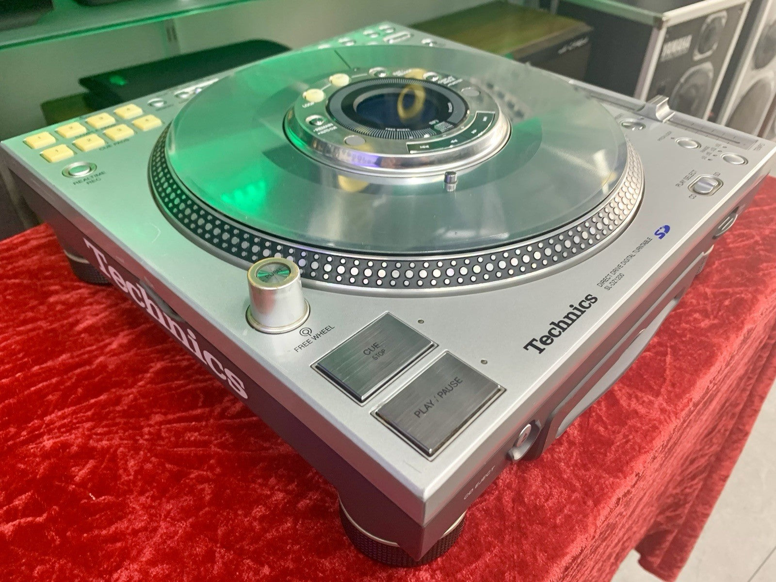 TECHNICS SL DZ1200 CDJ Stereo Compact Disc Player Vintage 2004