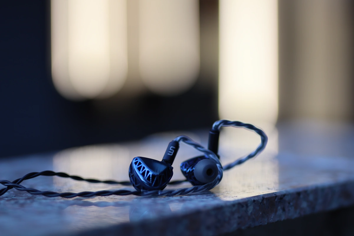 Unique Melody Maven PRO IEMS - Most Beautiful Music Note