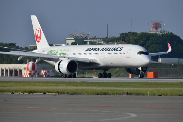 エコの3号機、那覇でお披露目 写真特集・JAL A350-900 JA03XJ（1）