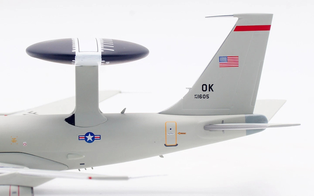 inflight 1/200 アメリカ空軍 E-3B sentry inflight 1/200 アメリカ
