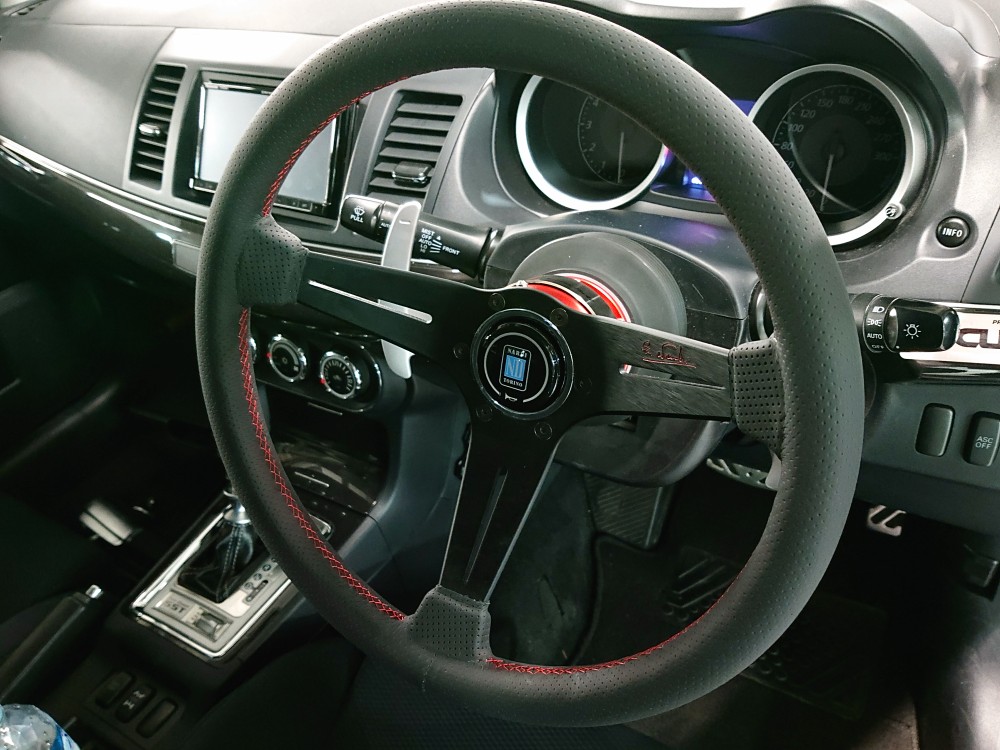 ランサーエボリューションX ラフィックス2とNARDIステアリング | A