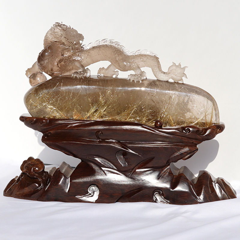 特選品】ルチルクォーツ彫り物（五爪龍）台座付き-043水晶クラスター