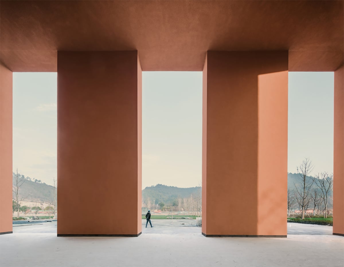 David Chipperfield finishes hillside museum in eastern China