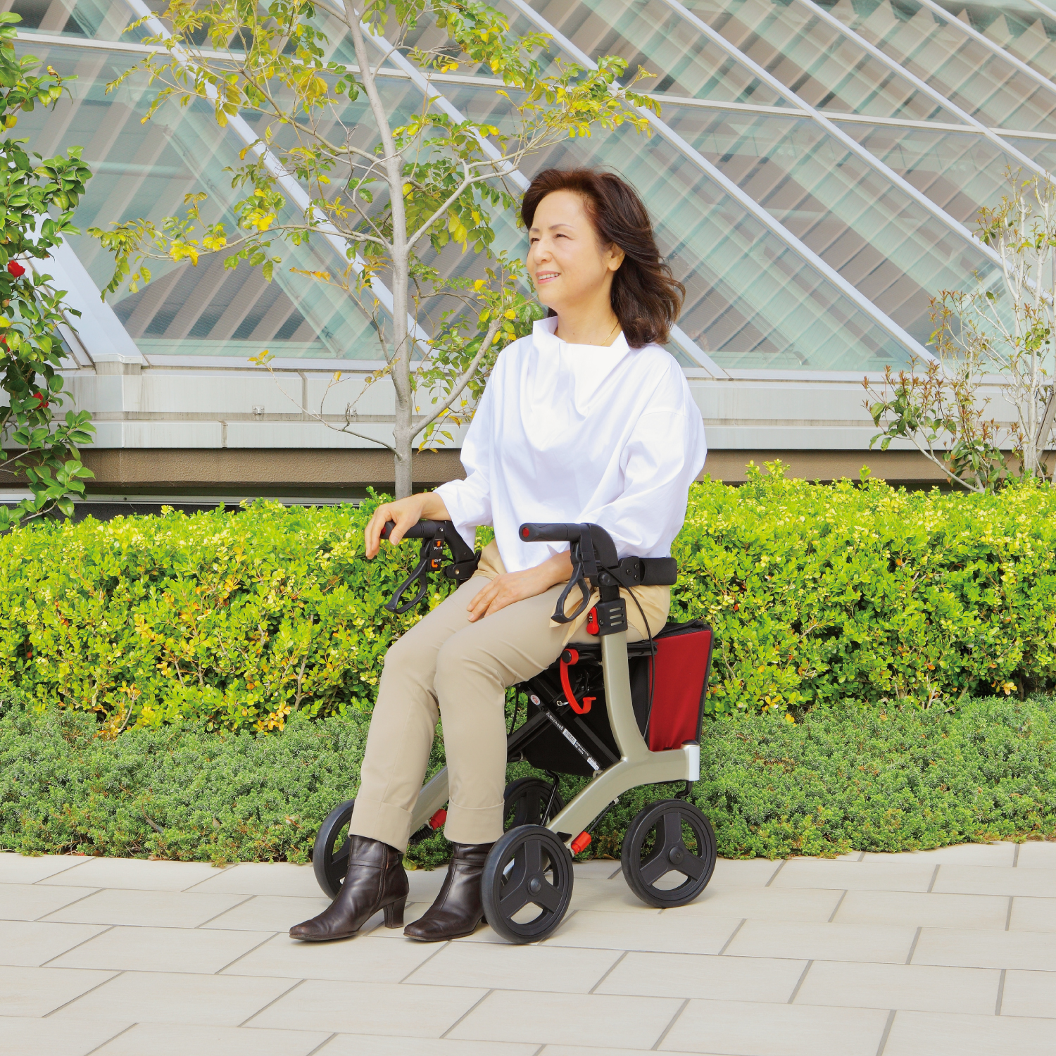 リトルターン ハイタイプ | 【安寿】の介護用品 | アロン化成