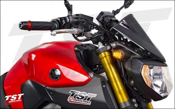 MT-09/MT-07用シンプルでスタイリッシュなLEDフロントウインカー｜AxxL