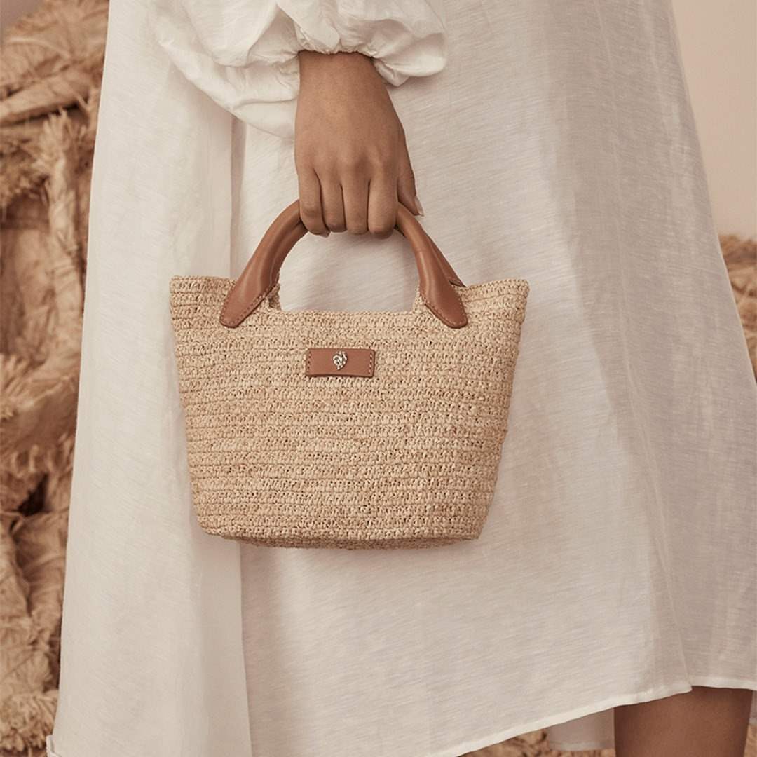 この夏、HELEN KAMINSKI（ヘレンカミンスキー）の“ラフィア”から目が