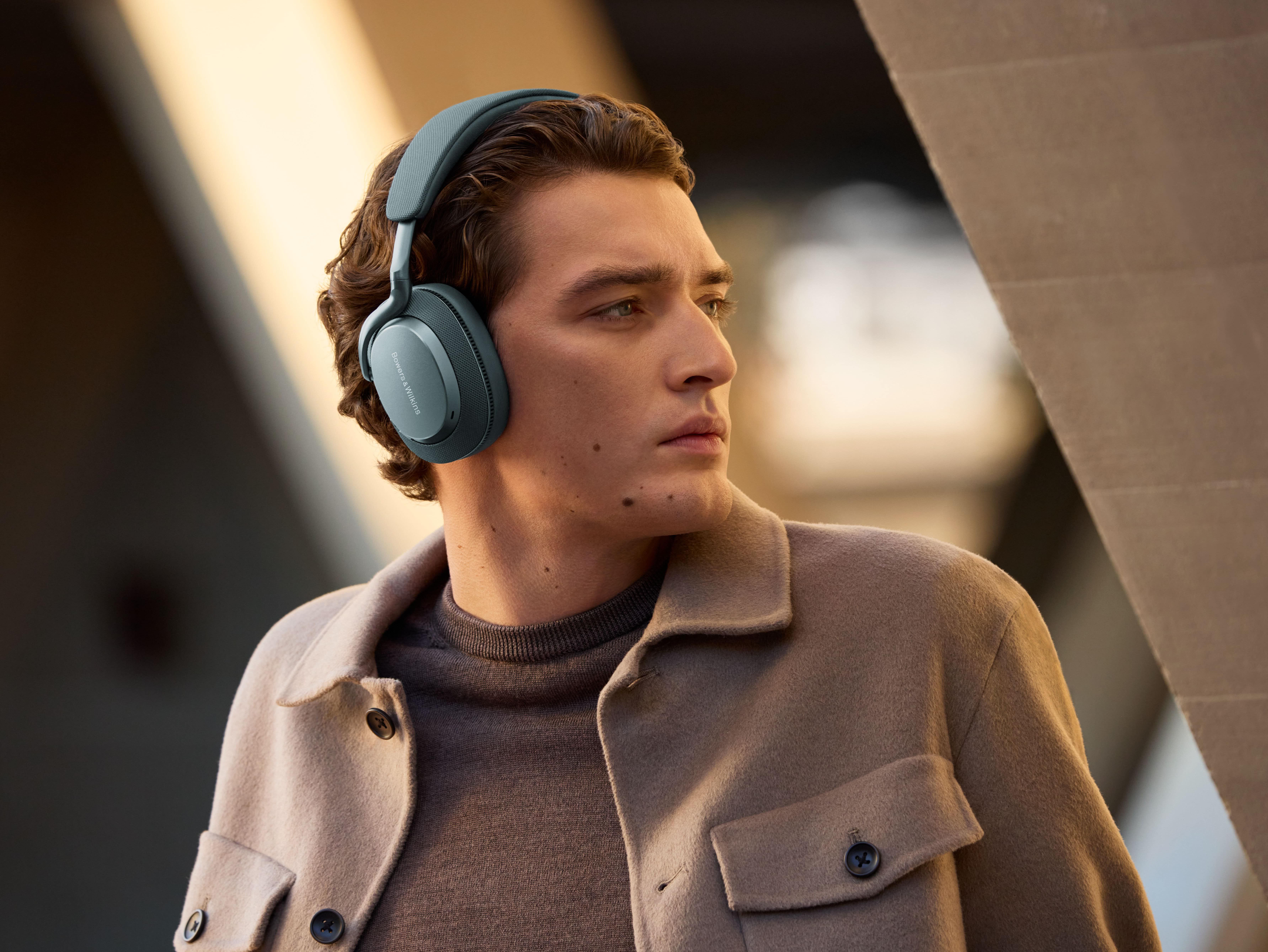 Px7 S3 - High-performance noise-cancelling wireless headphones