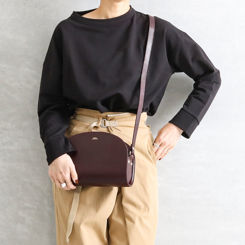 A.P.C. アーペーセー SAC DEMI-LUNE｜BORN FREE ONLINE SHOP