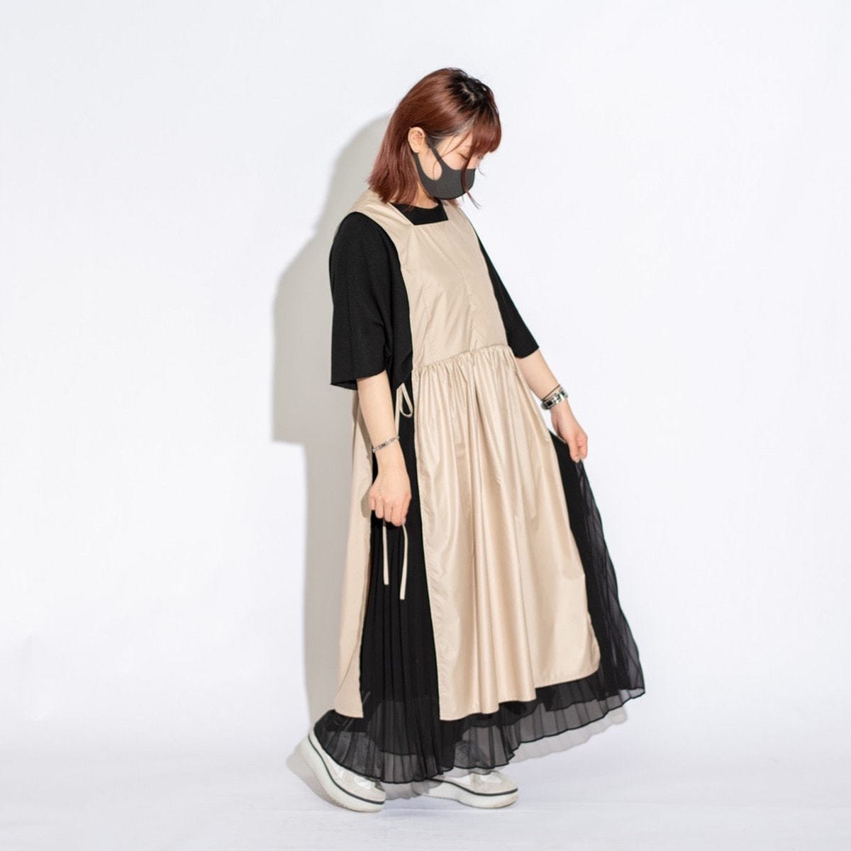 ValleyMODE サイドリボンエプロンドレス ベージュの卸・通販