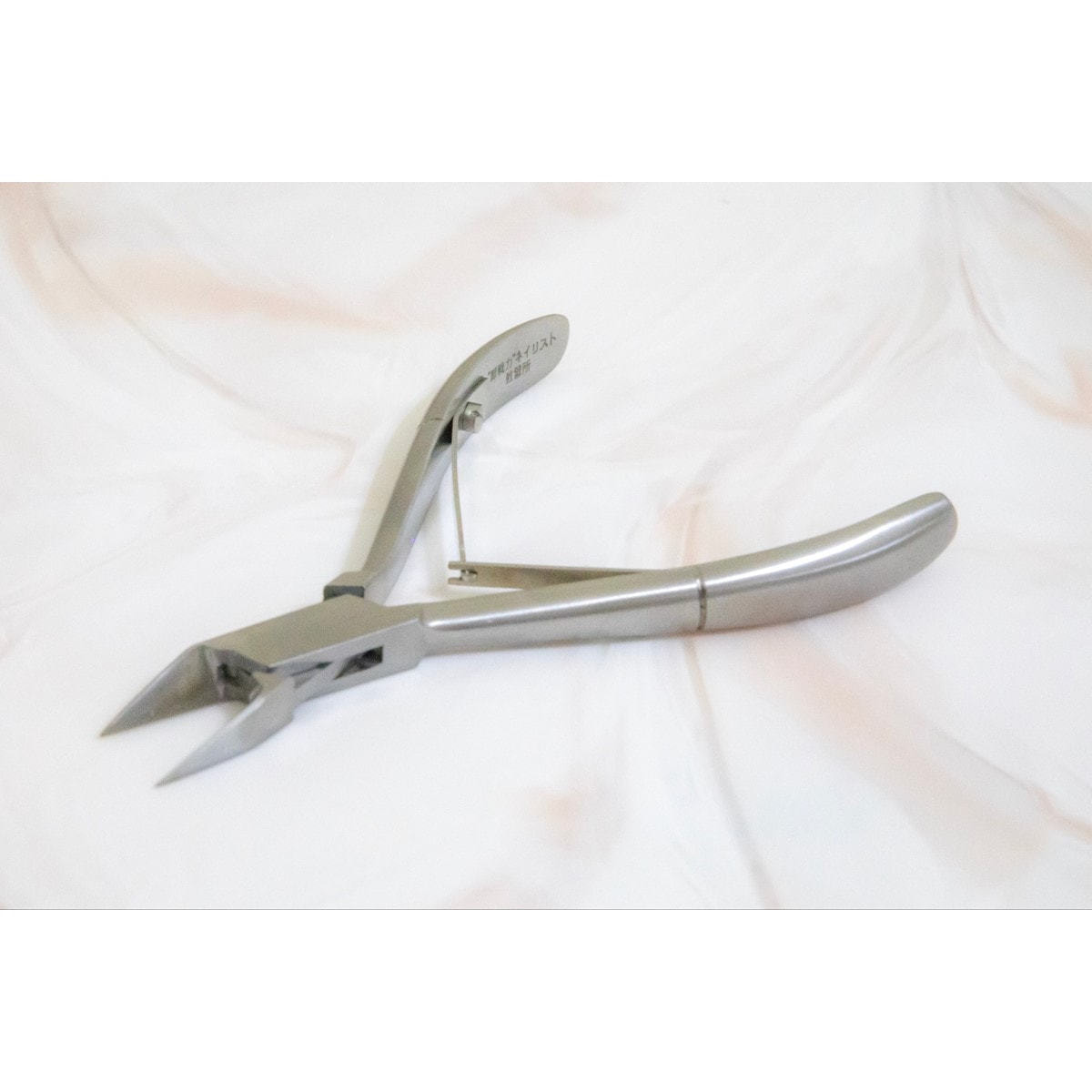 即戦力ネイリスト教習所 ストーンパーツオフニッパーの卸・通販