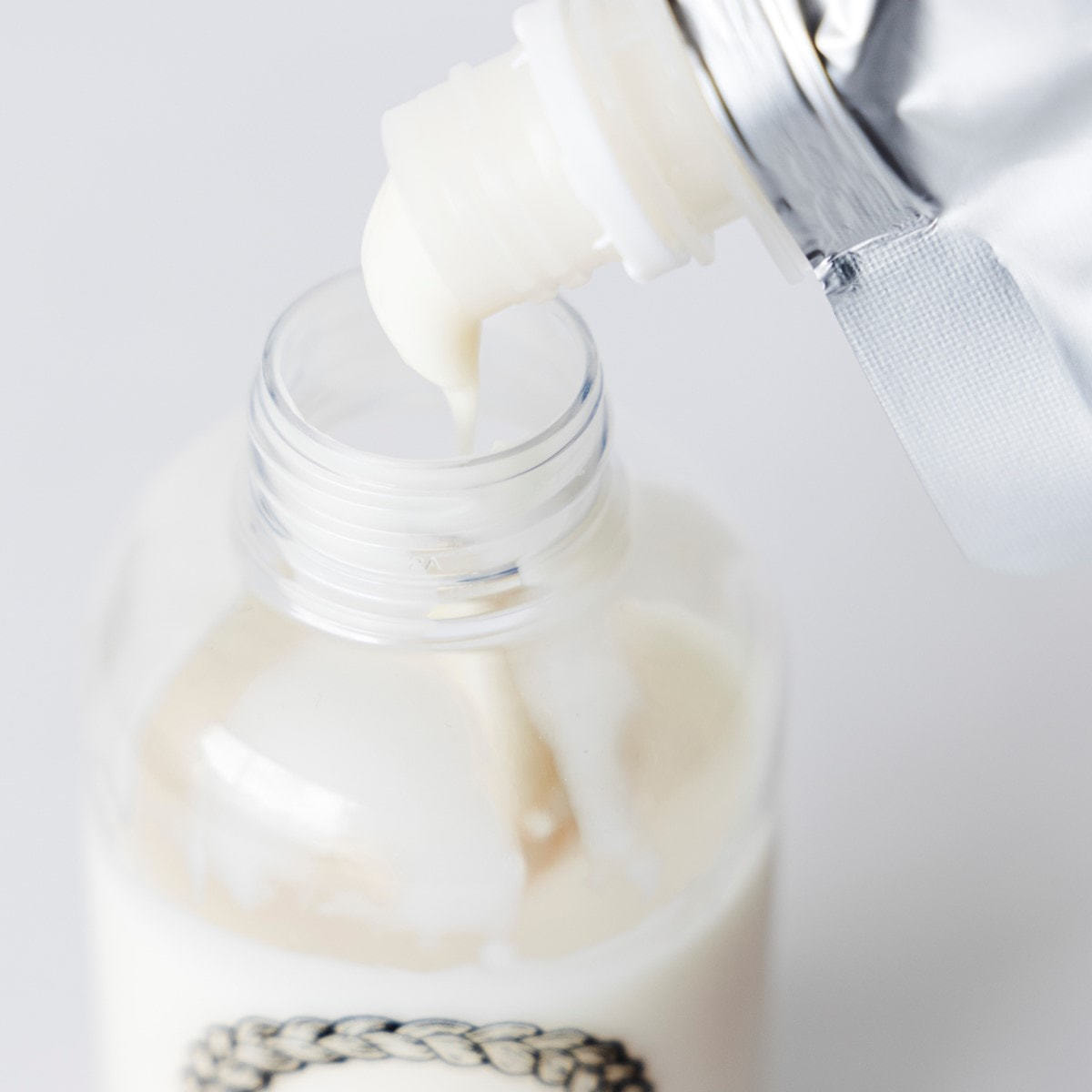 オー・トリートメント No.2 295gの卸・通販 | ビューティガレージ