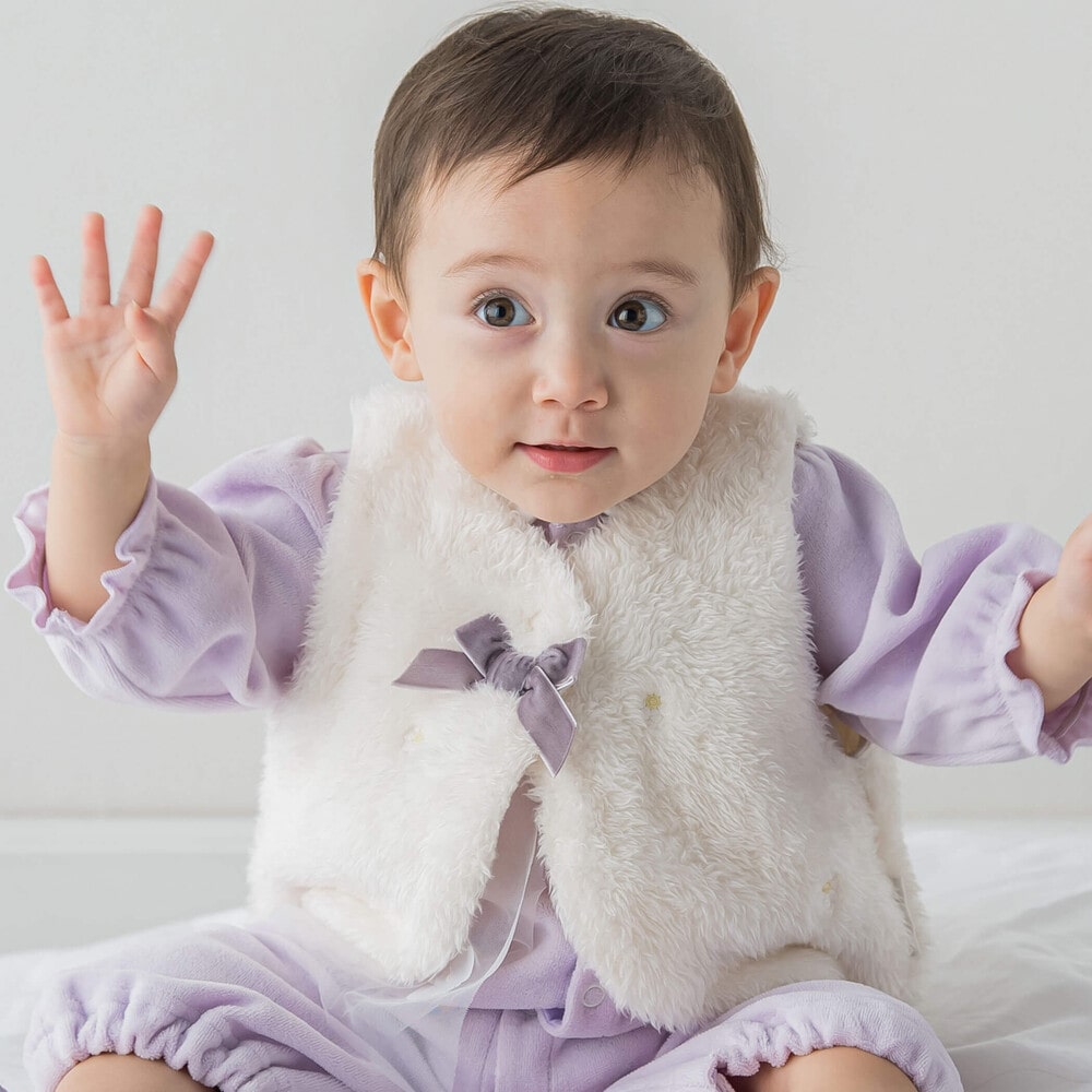 お揃い】お花刺しゅう柄ボアベストベビー(70~80cm)(ﾜﾝｻｲｽﾞ(70-80cm