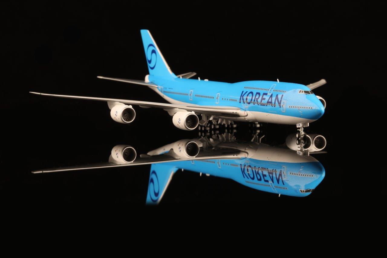 HX Models 1:400 Korean Air HL7638 Boeing 747-8 - Bedfordshire