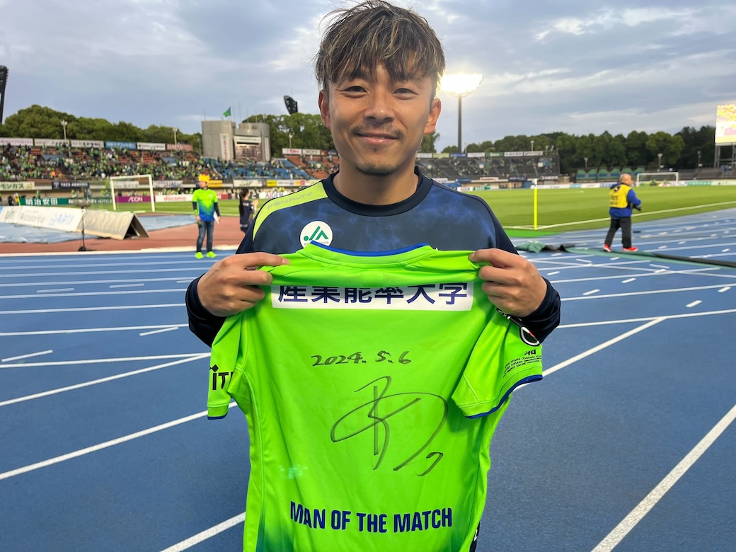 2023 Jリーグ Jカード 直筆サインカード 湘南ベルマーレ 町野修斗