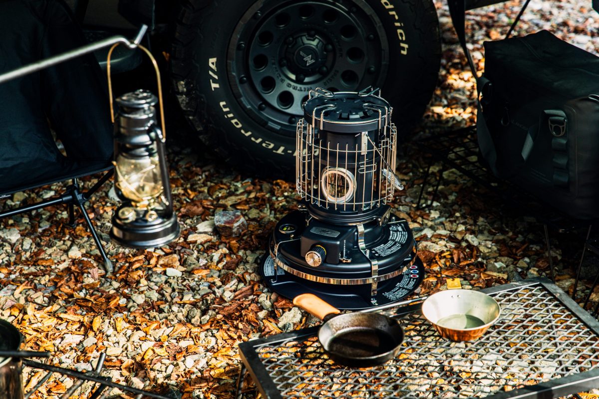 マットブラックのアラジンストーブが渋かっこいい！アウトドアショップ