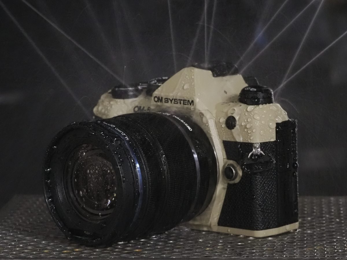 アウトドア好きのミラーレス一眼カメラ】防塵・防滴仕様の「OM-5 Mark