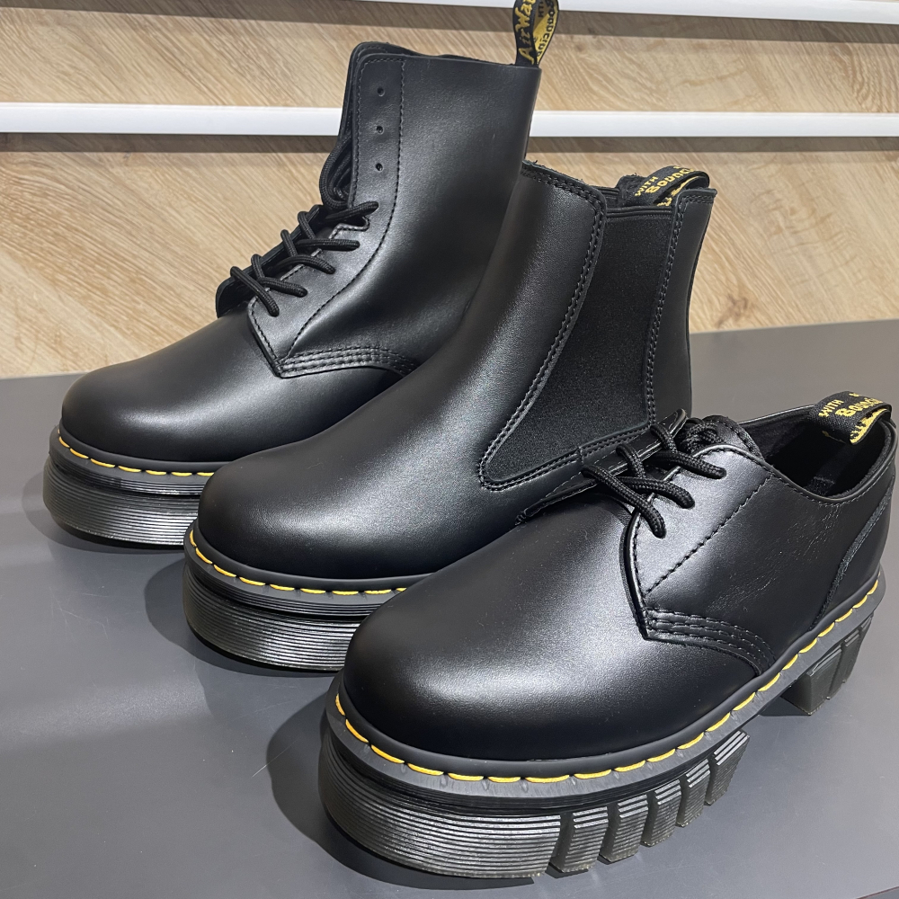 Dr.Martens - BILLBOARD PLACE 新潟ファッションビル万代ビルボード