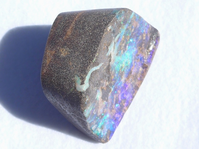 ボルダーオパール スペシメン（標本）｜オーストラリア産オパール原石