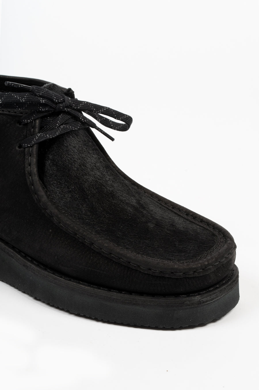 CLARKS WALLABEE BOOT HIKE BLACK SUEDE – BLENDS
