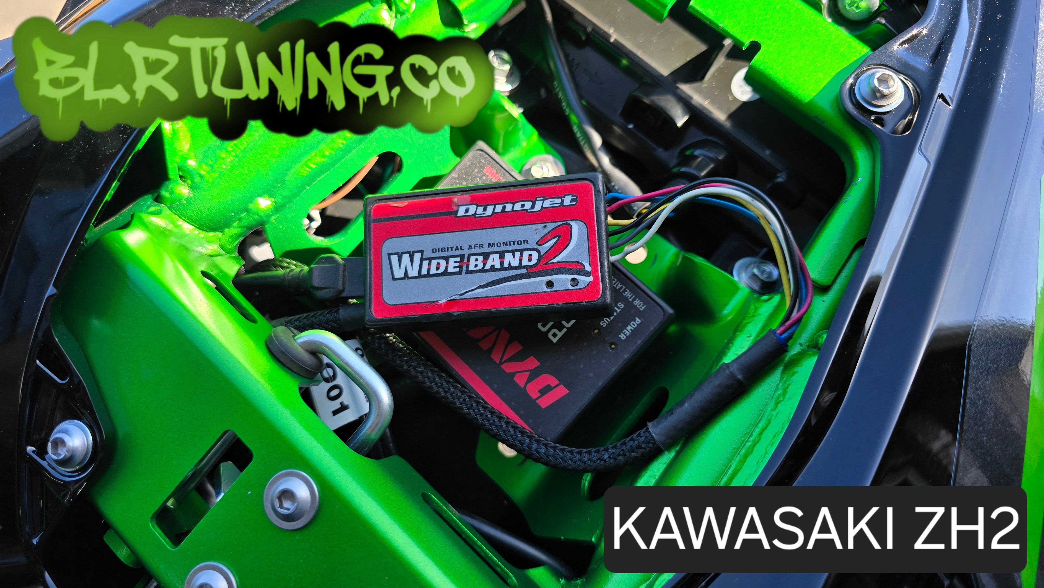 KAWASAKI ZH2 WIDE BAND WB2 WITH AFR GAUGE AND MOUNTING BRACKET