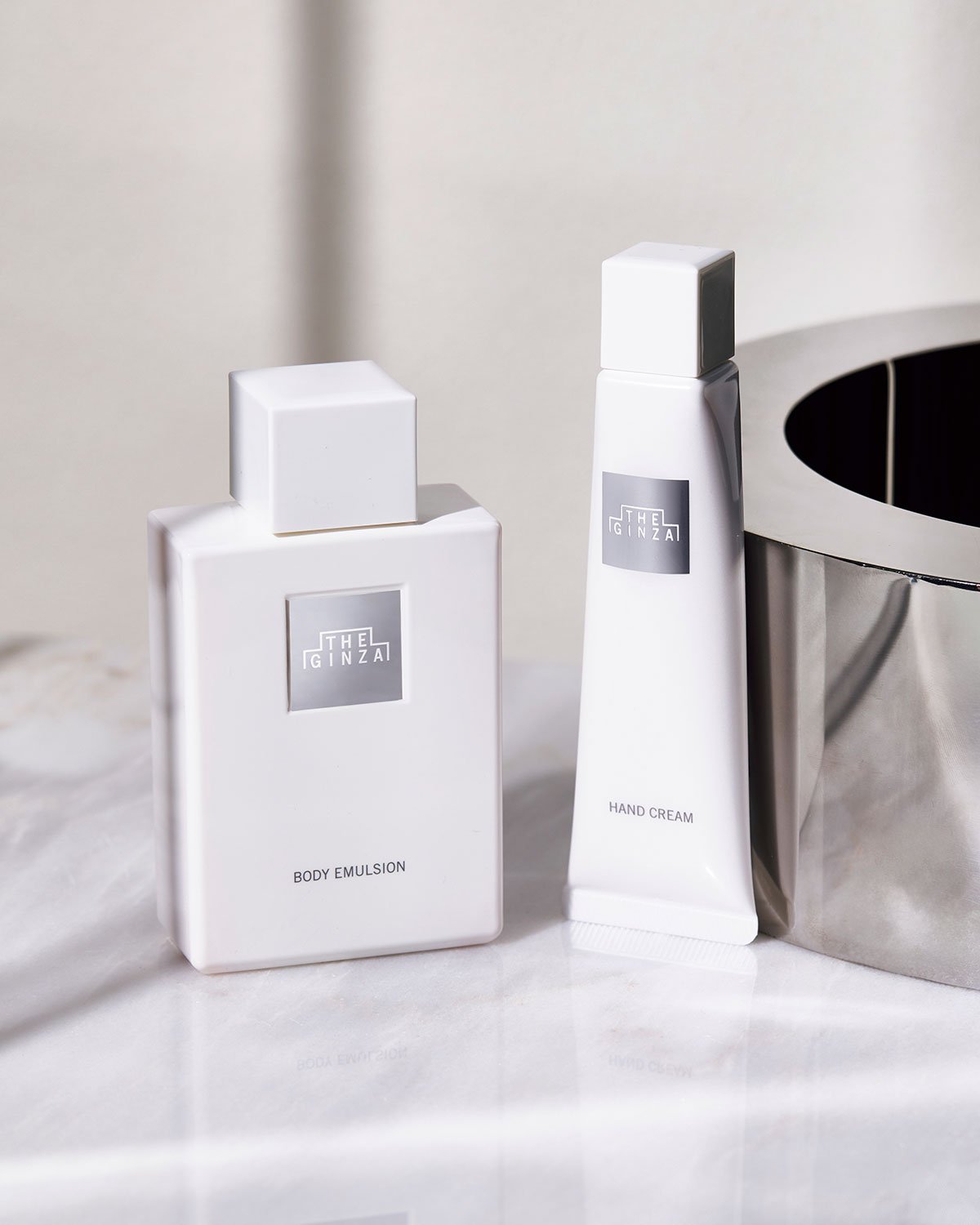 高機能なアイクリームのミニジャーが付録に！大人の肌と心を満たす