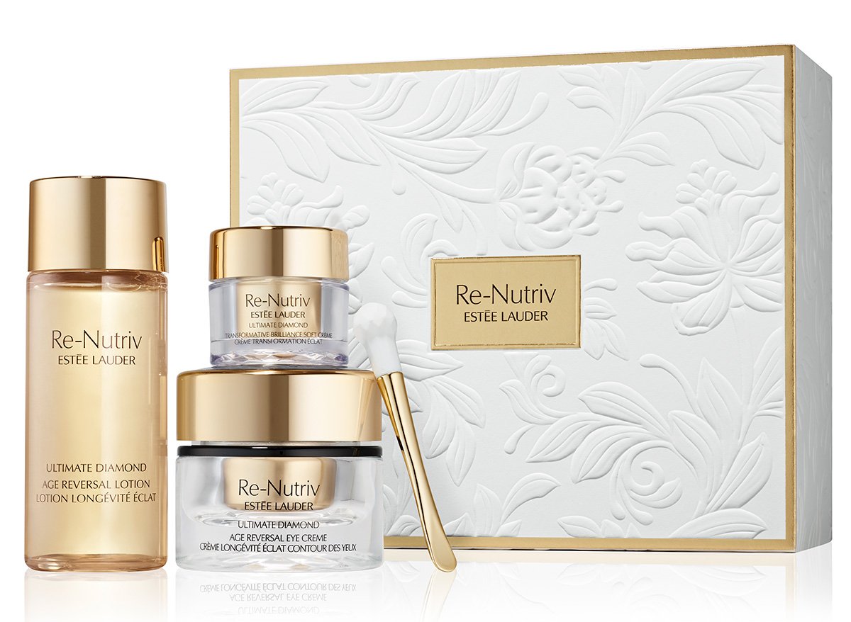 エスティ ローダー×クリスマスコフレ2025】発売日＆予約日は？「メーク