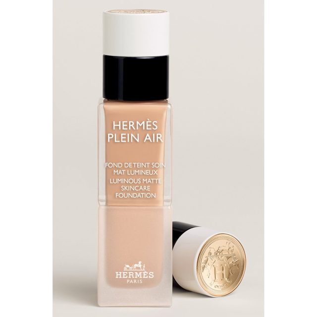 エルメス］エルメス プラン エア フォン ドゥ タン ソワン 発売日