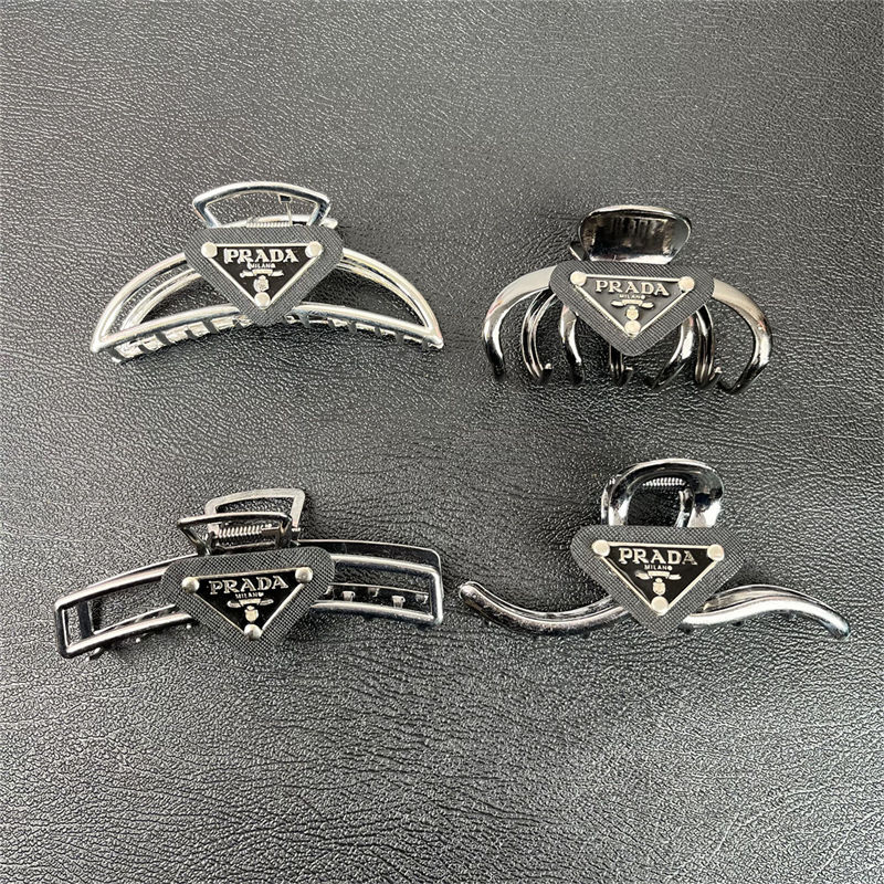 プラダバンスクリップ ヘアクリップ Pradaメタル ヘアアクセサリ 髪