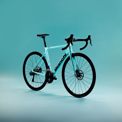 町田】ビアンキ新型 2 車種：Oltre Race と Sprint の受注開始