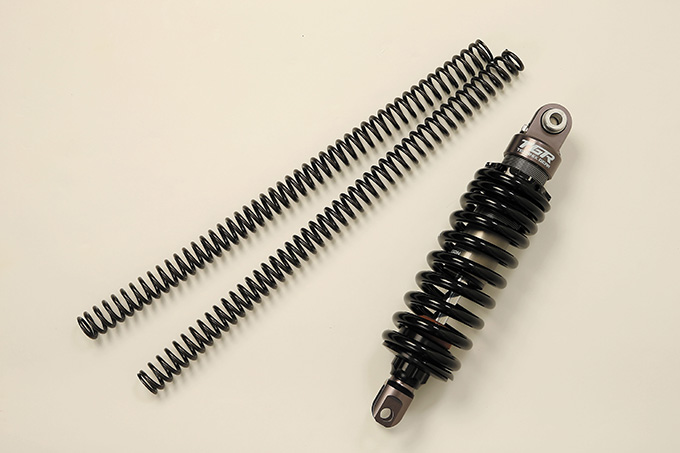 セロー本来の走りを引き出せる しなやかで、奥で踏ん張る