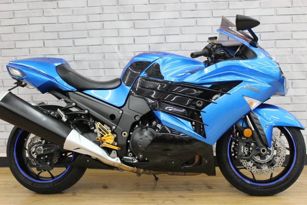 カワサキ ZX-14R ABS 2012モデル ベビーフェイスバックステップ