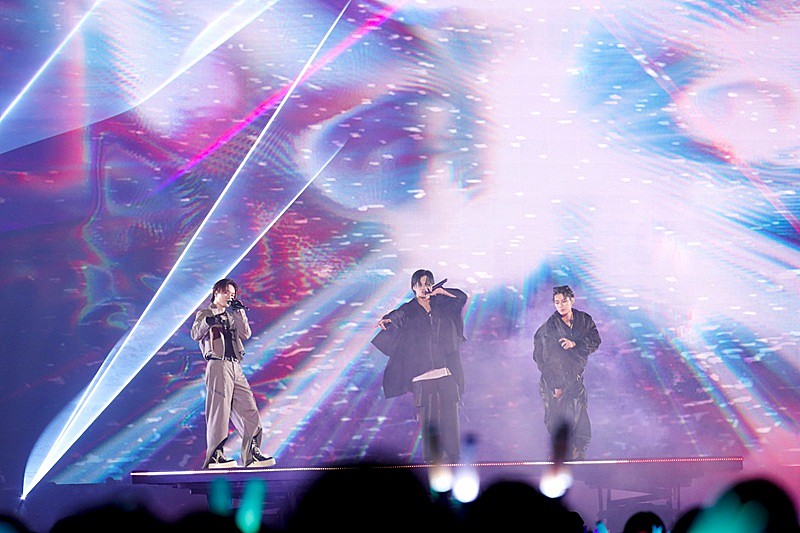 超特急、ライブ＆ドキュメンタリー映画『RE:VE』3面スクリーン“SCREENX