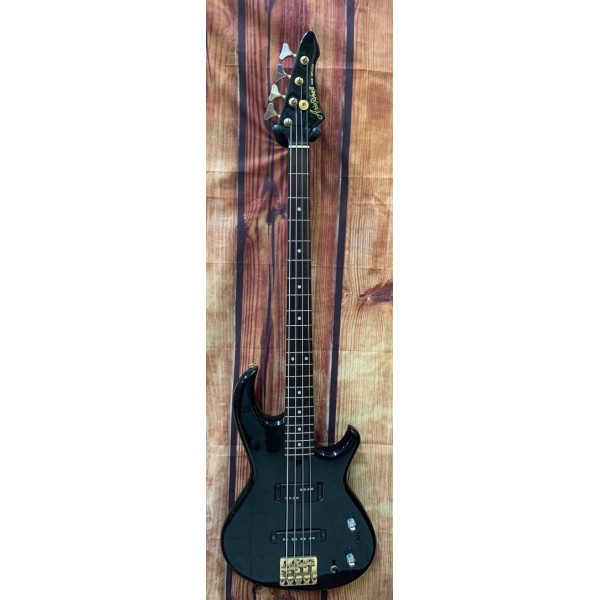 Very Cool Vintage Aria Pro II RSB Deluxe Bass Guitar in Black